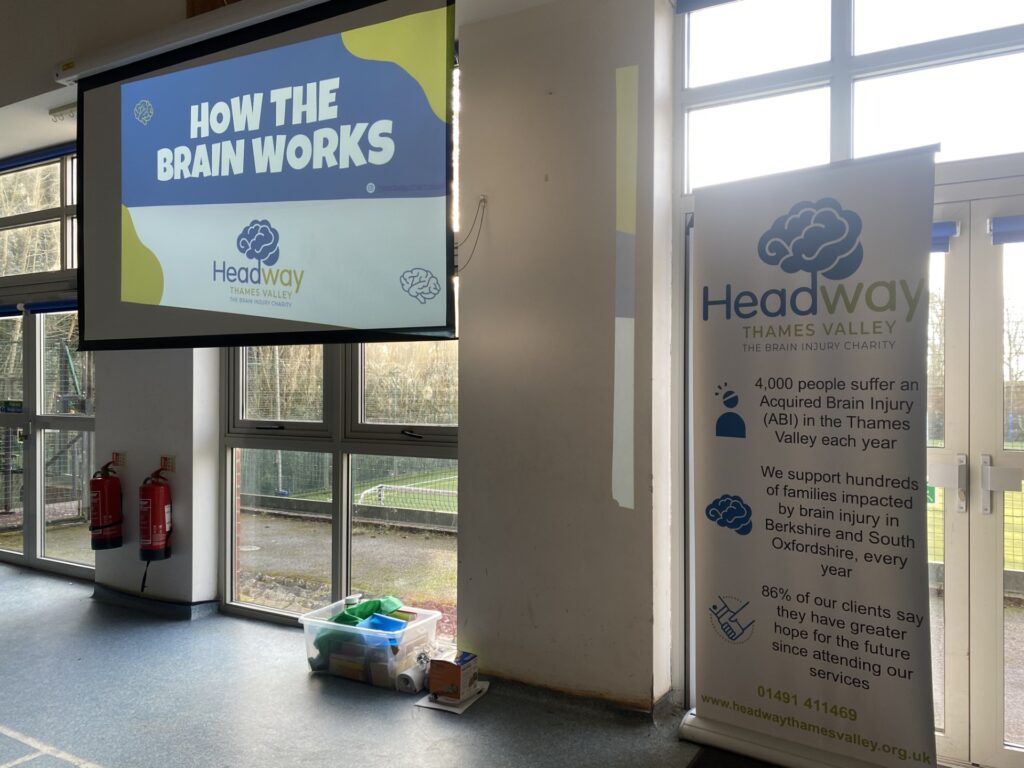 Workshop for schools on how the brain works at Nettlebed Community School